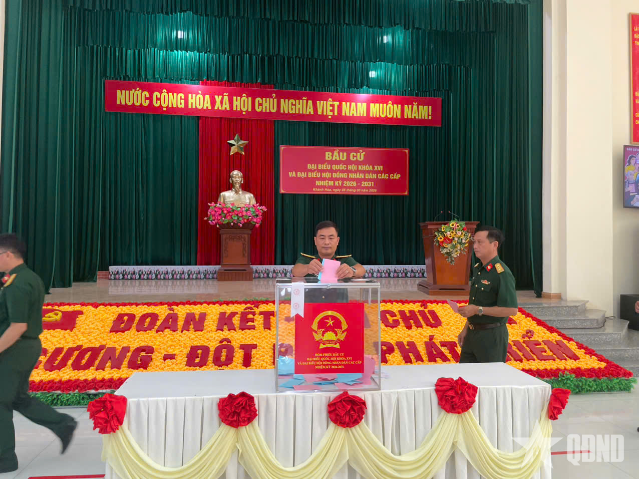 Lực lượng Đặc công hoàn thành bầu cử sớm tại khu vực bỏ phiếu số 4